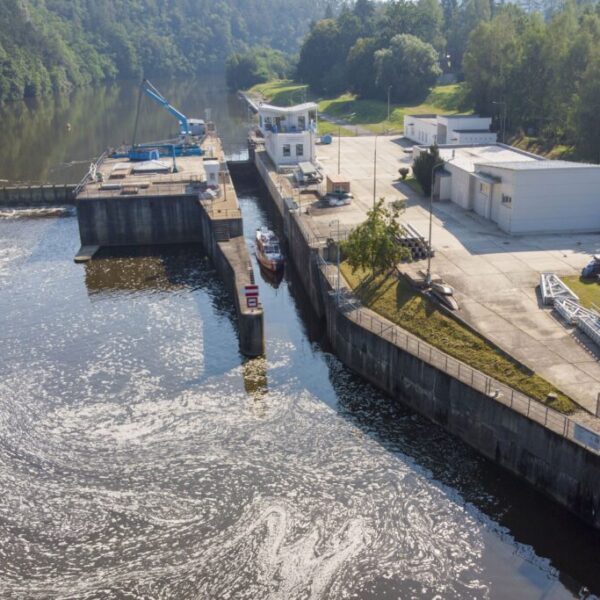 Týn nad Vltavou – Plavební komora a zpět